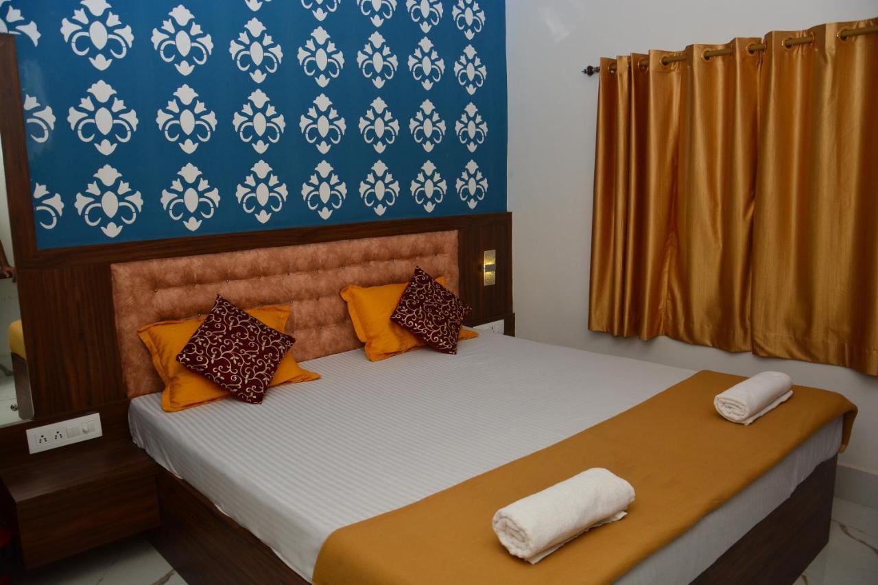 Jagatsai Nilayam Guest house *